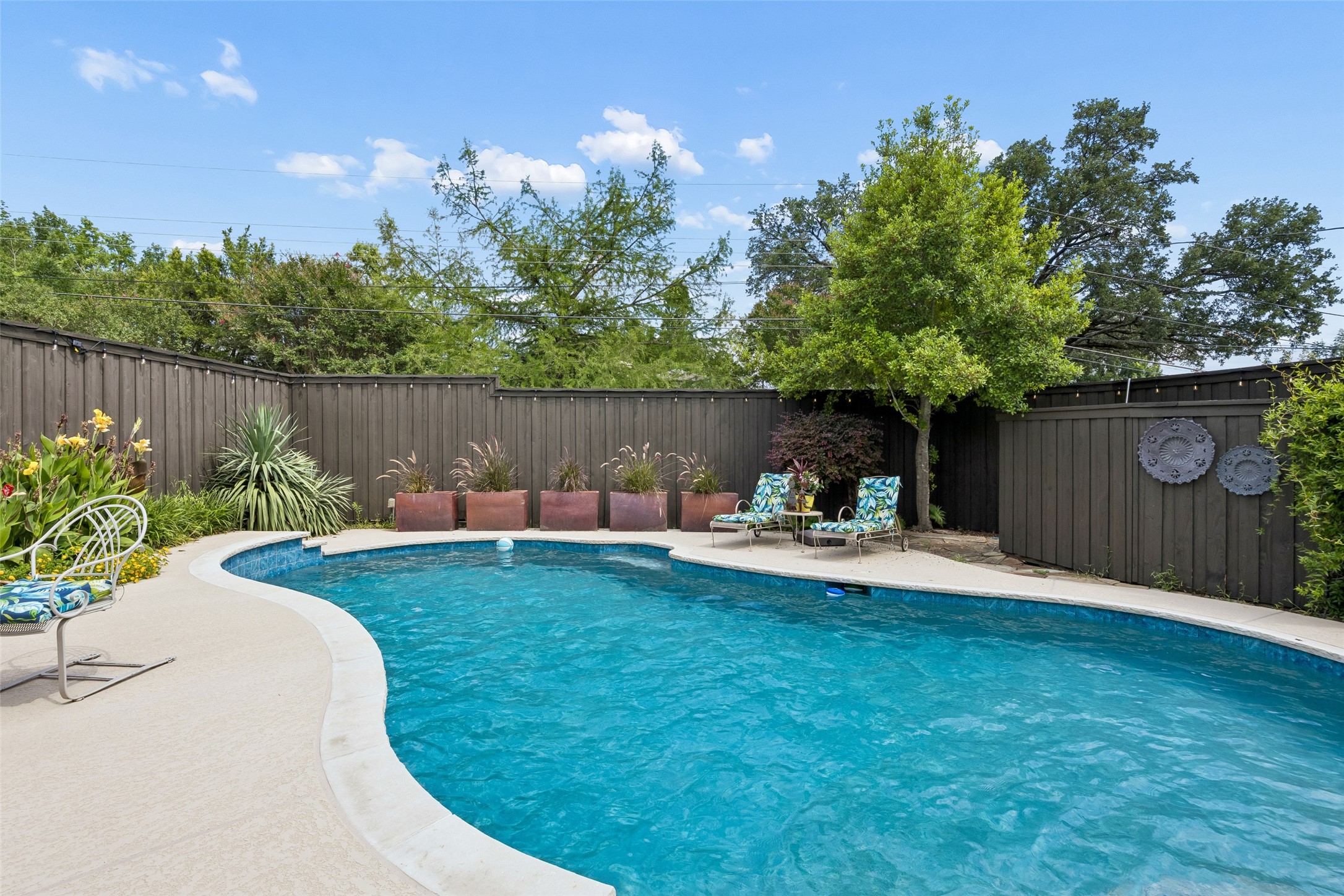 7104 Claybrook Drive Dallas TX 75231