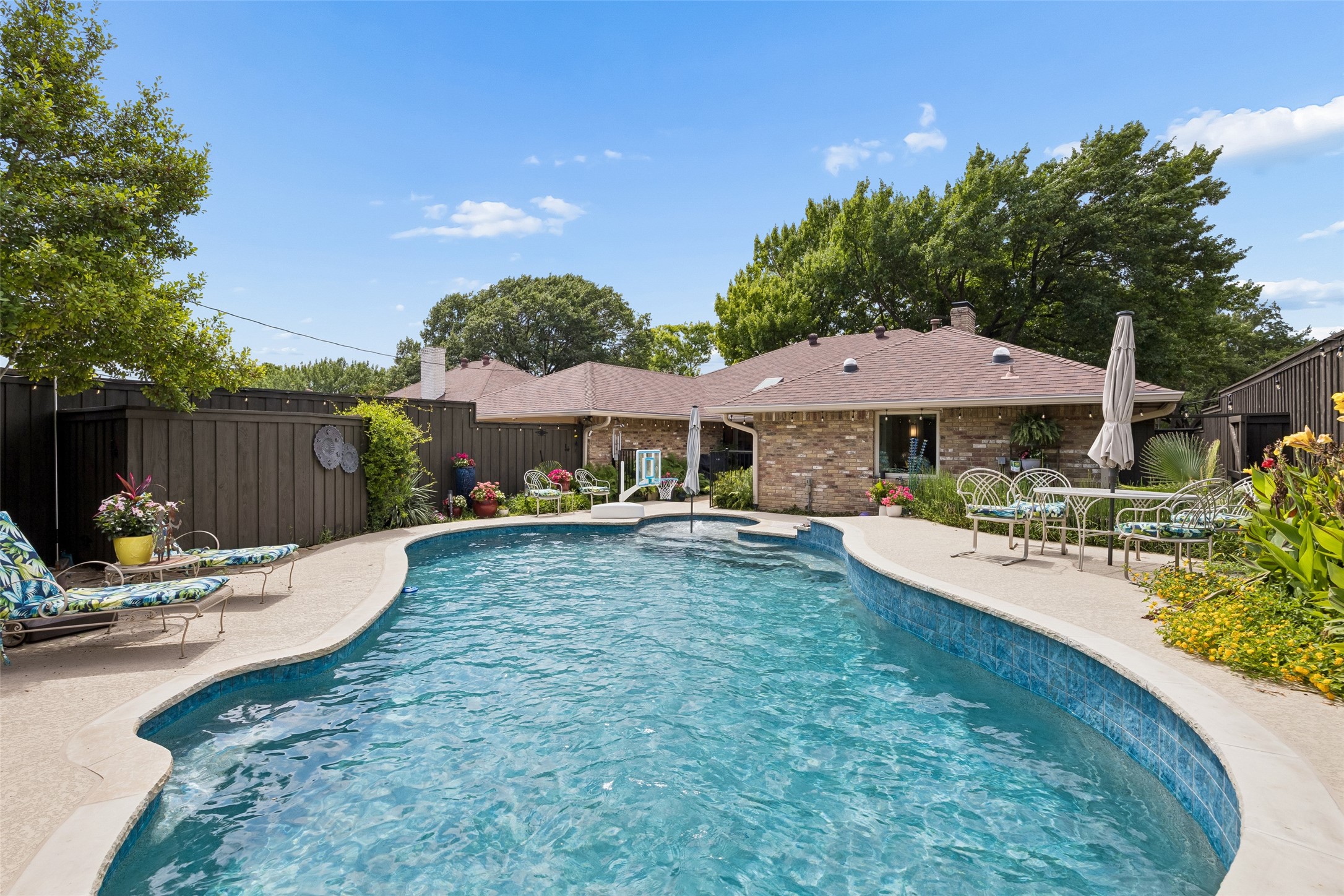 7104 Claybrook Drive Dallas TX 75231