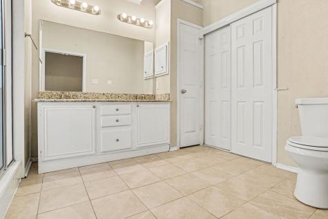 920 Felicia Lane Arlington TX 76017