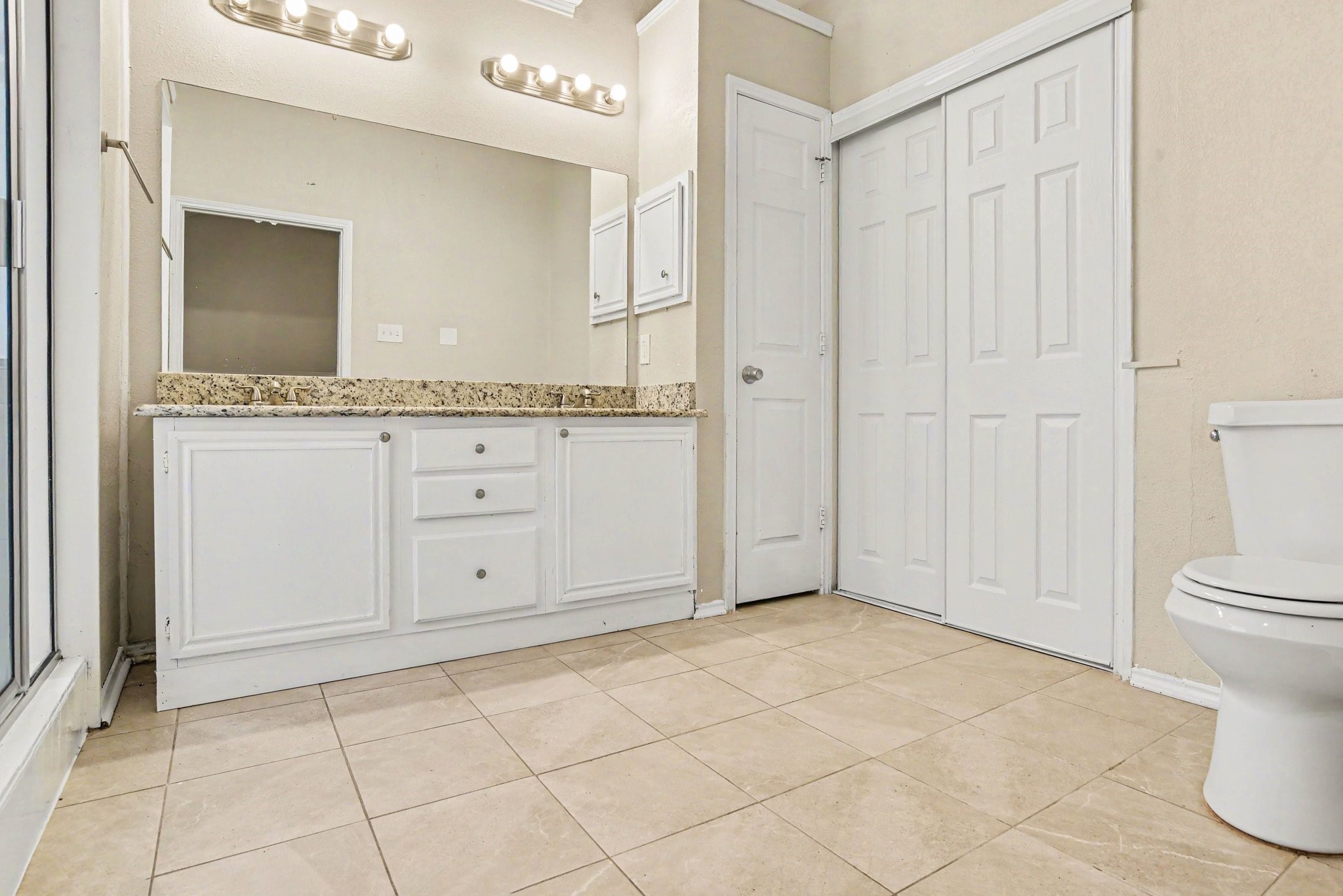 920 Felicia Lane Arlington TX 76017
