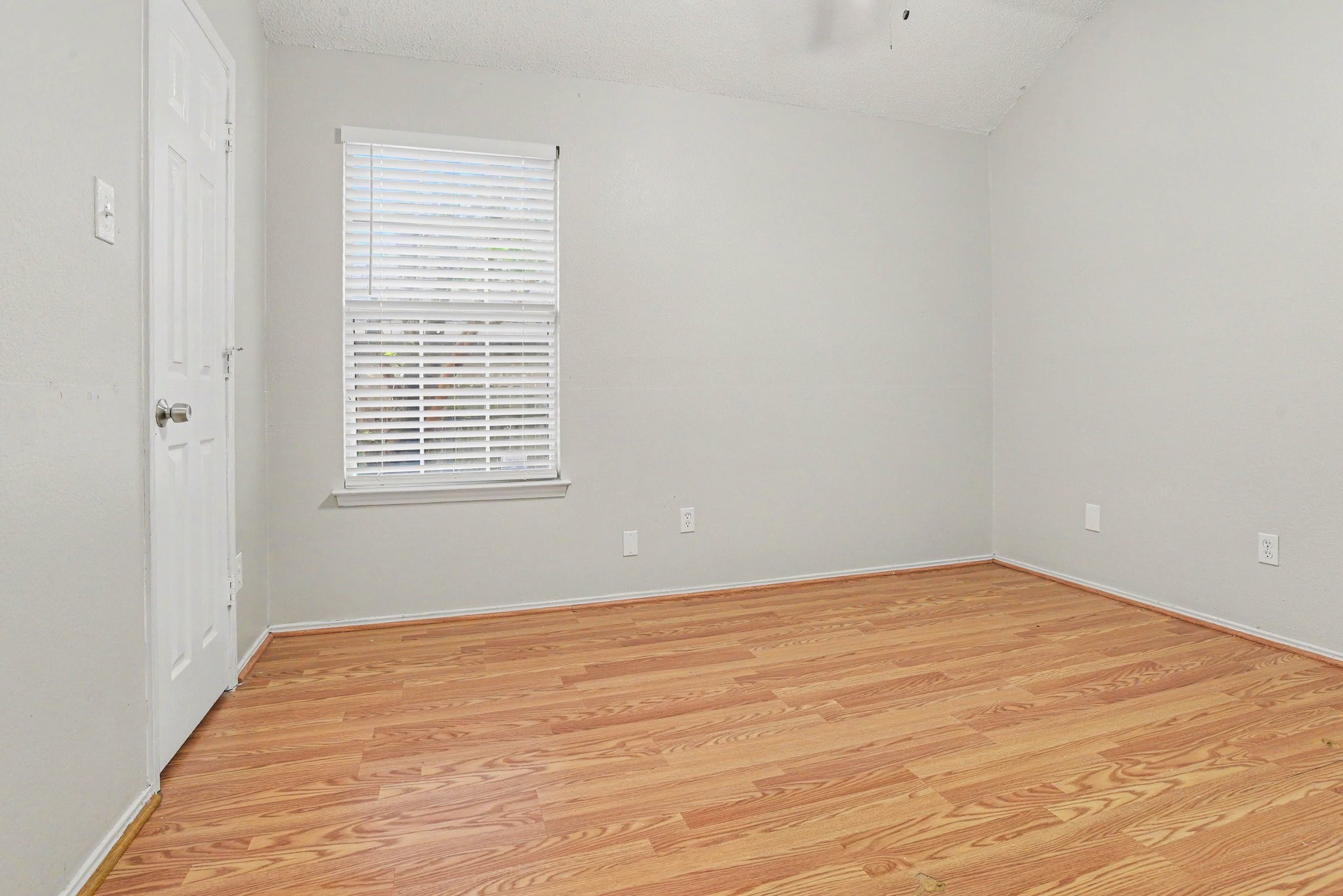 920 Felicia Lane Arlington TX 76017