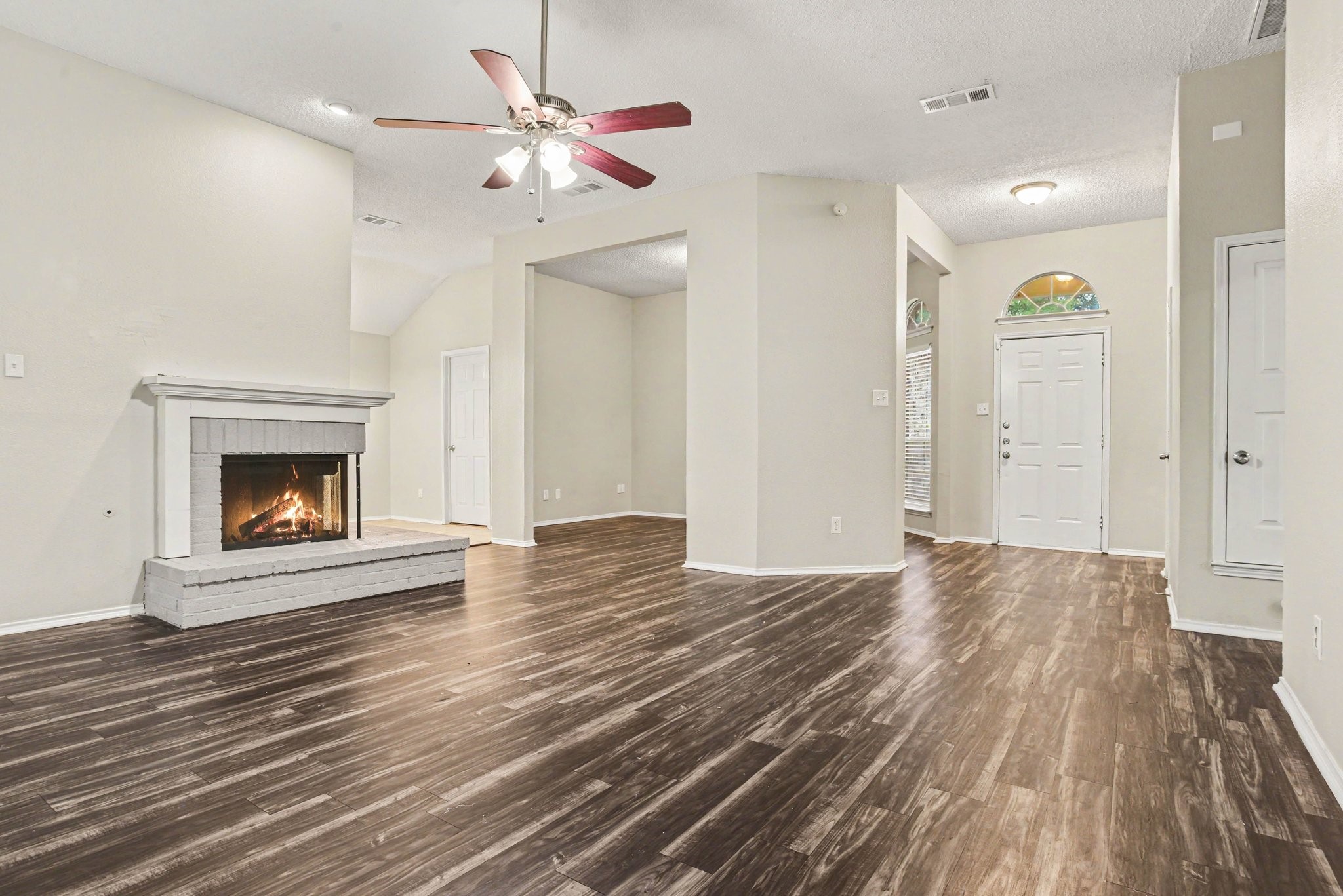 920 Felicia Lane Arlington TX 76017