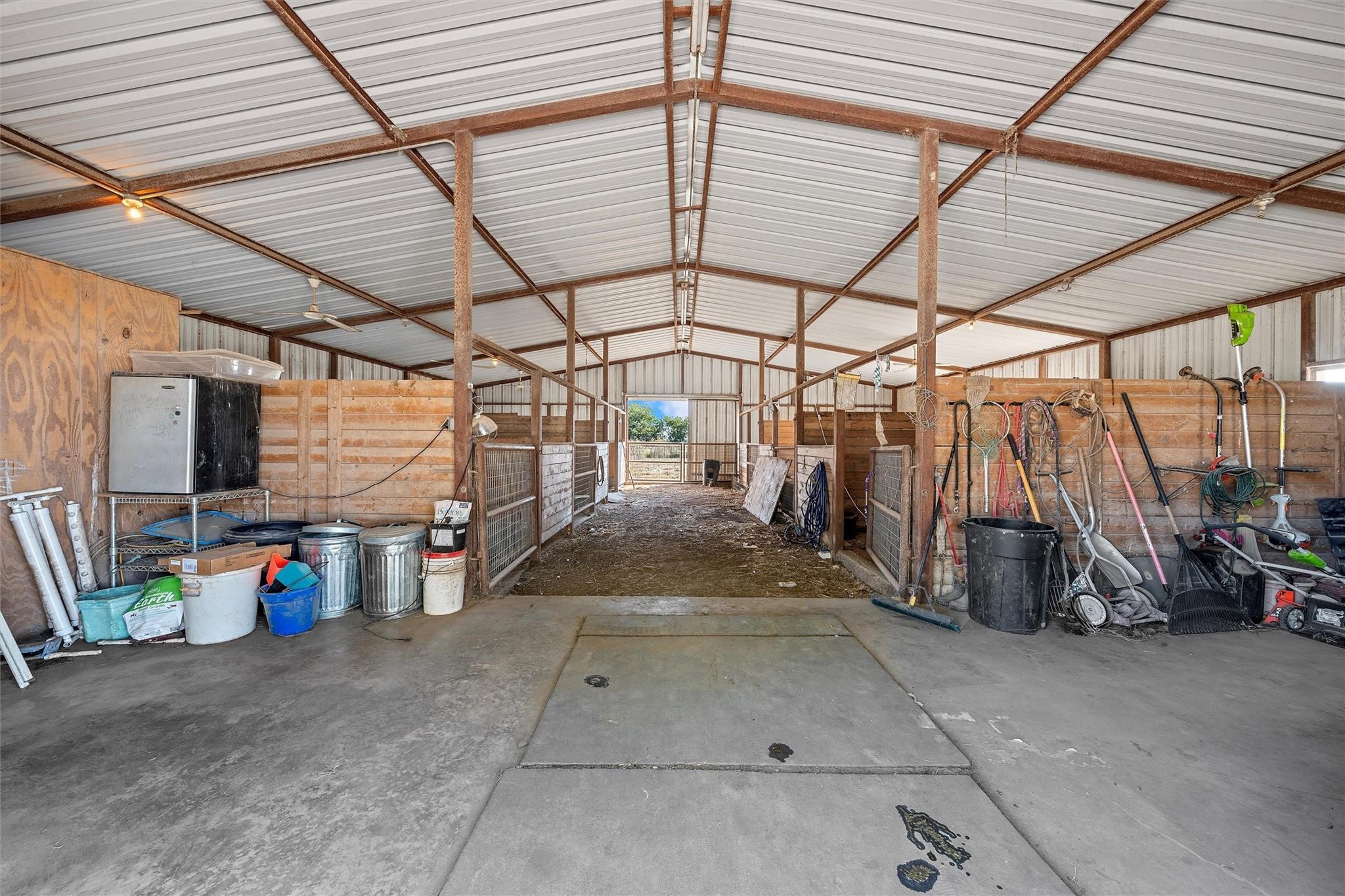 1025 Hcr 2421 Road Hillsboro TX 76645
