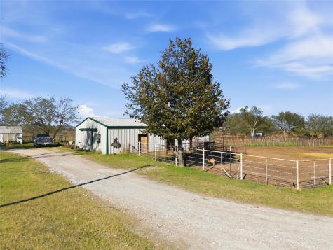 1025 Hcr 2421 Road Hillsboro TX 76645