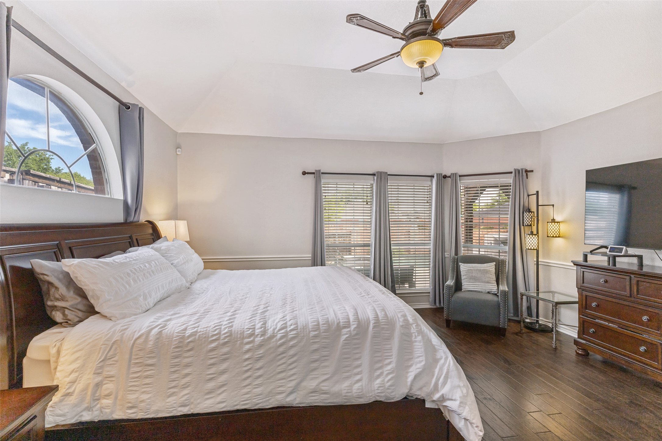 3713 Applesprings Drive Fort Worth TX 76244