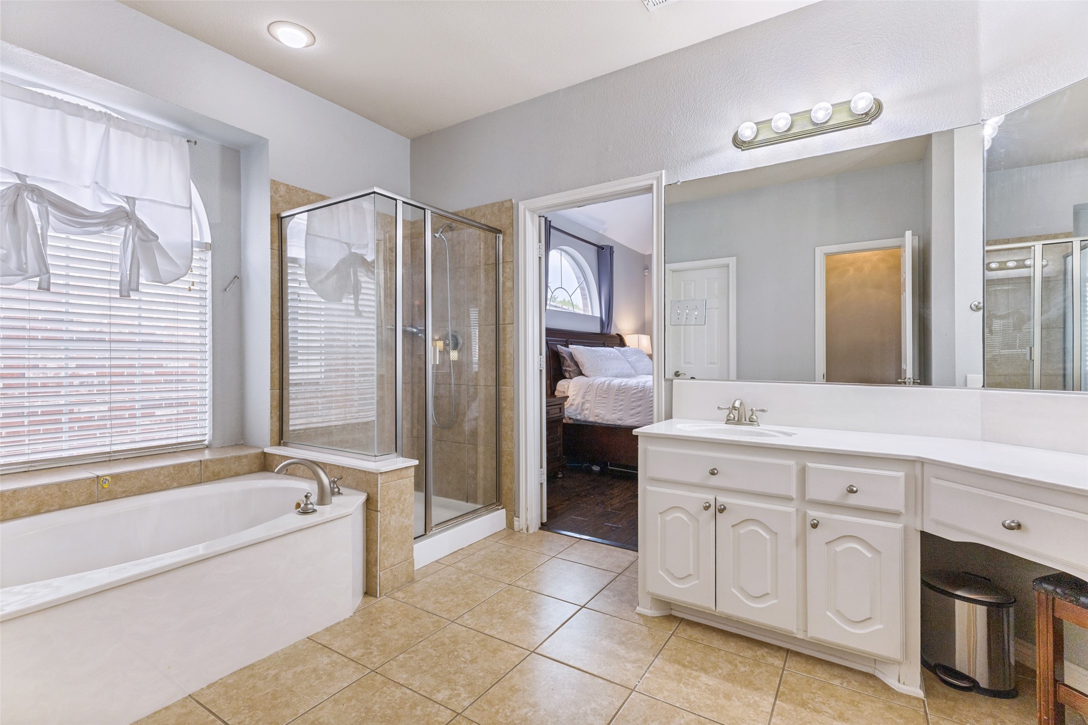 3713 Applesprings Drive Fort Worth TX 76244