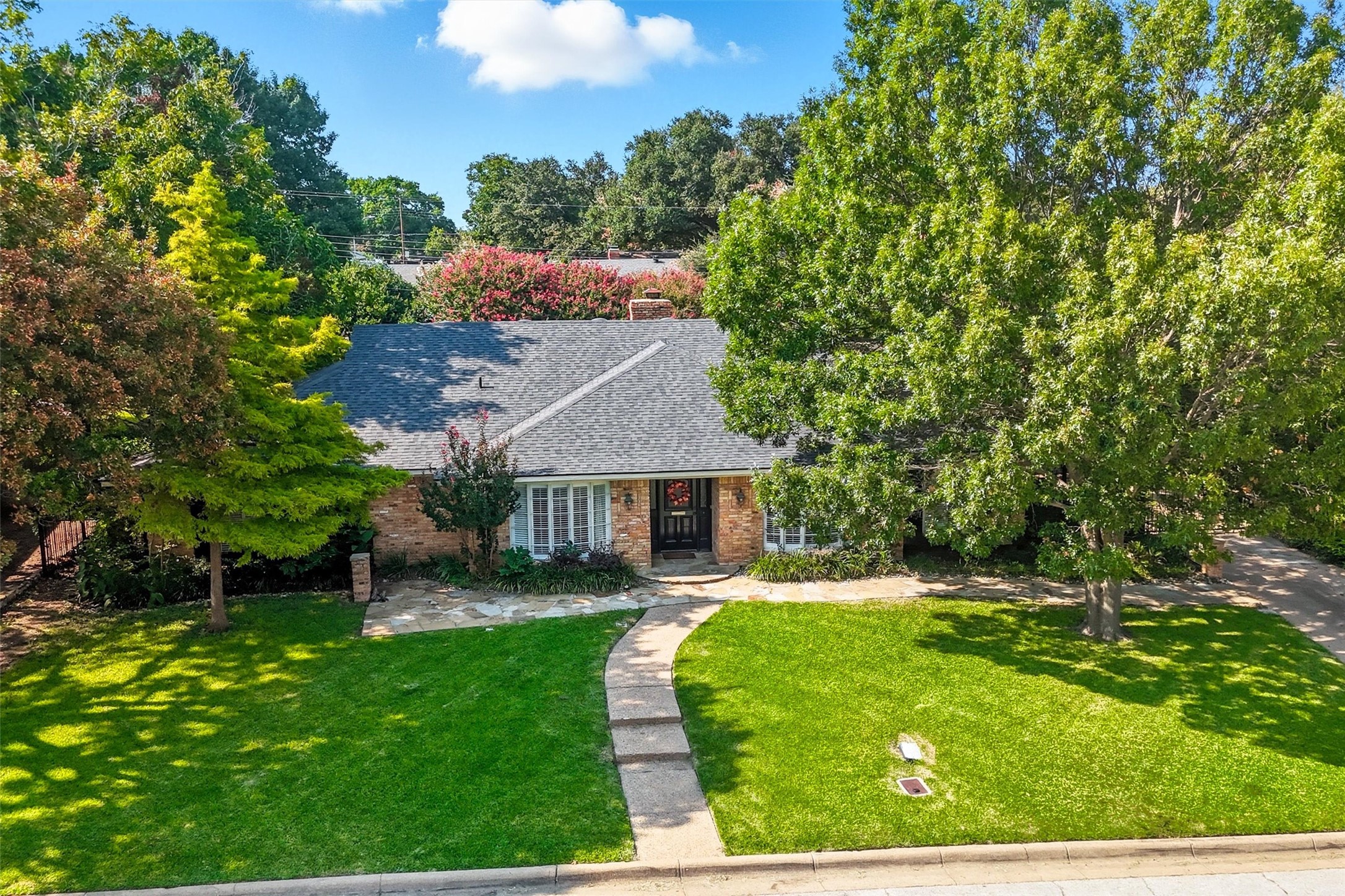 3904 Stonehenge Road Fort Worth TX 76109