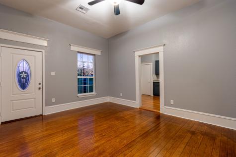 324 E Pace Street Frost TX 76641