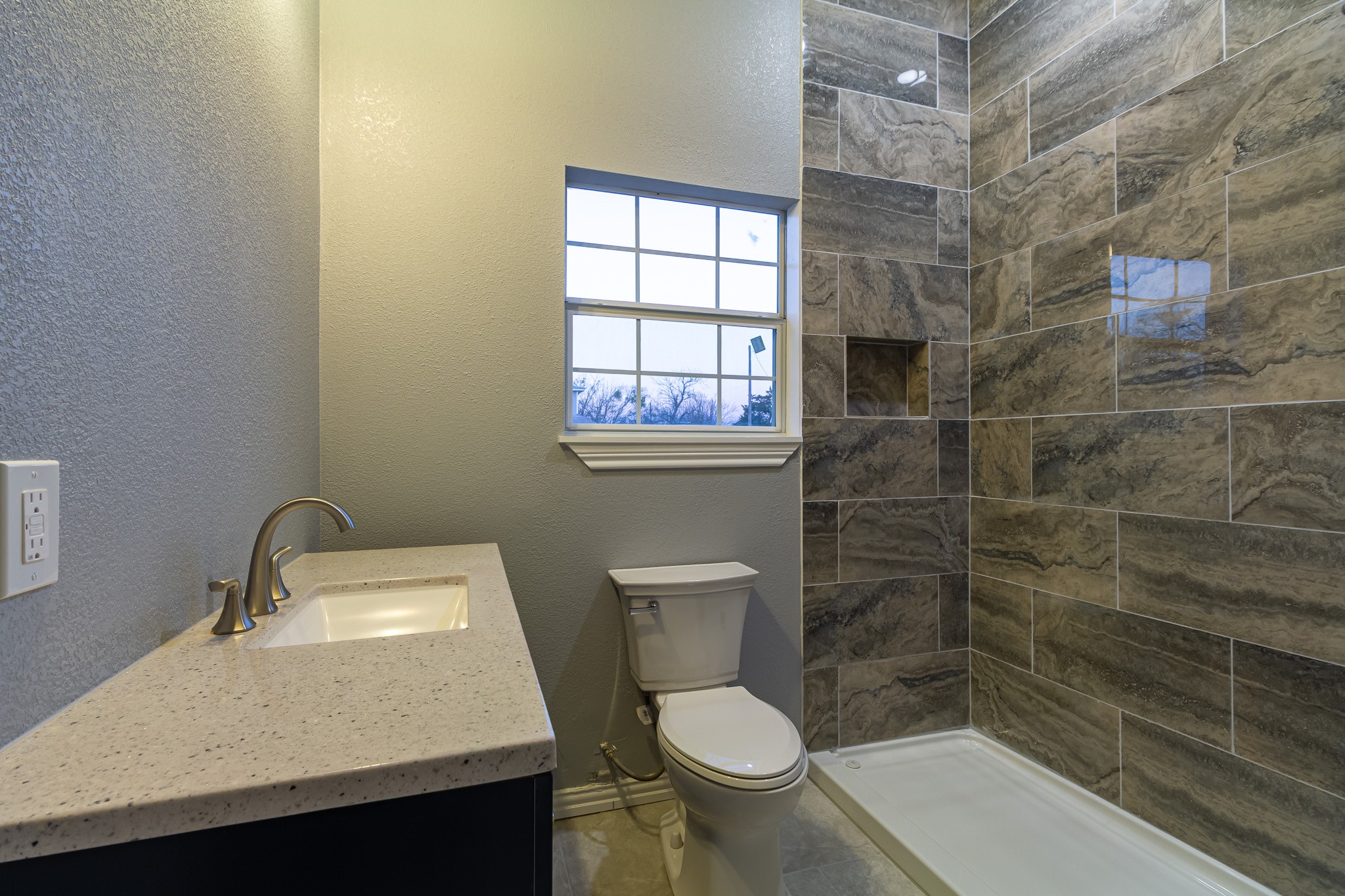324 E Pace Street Frost TX 76641