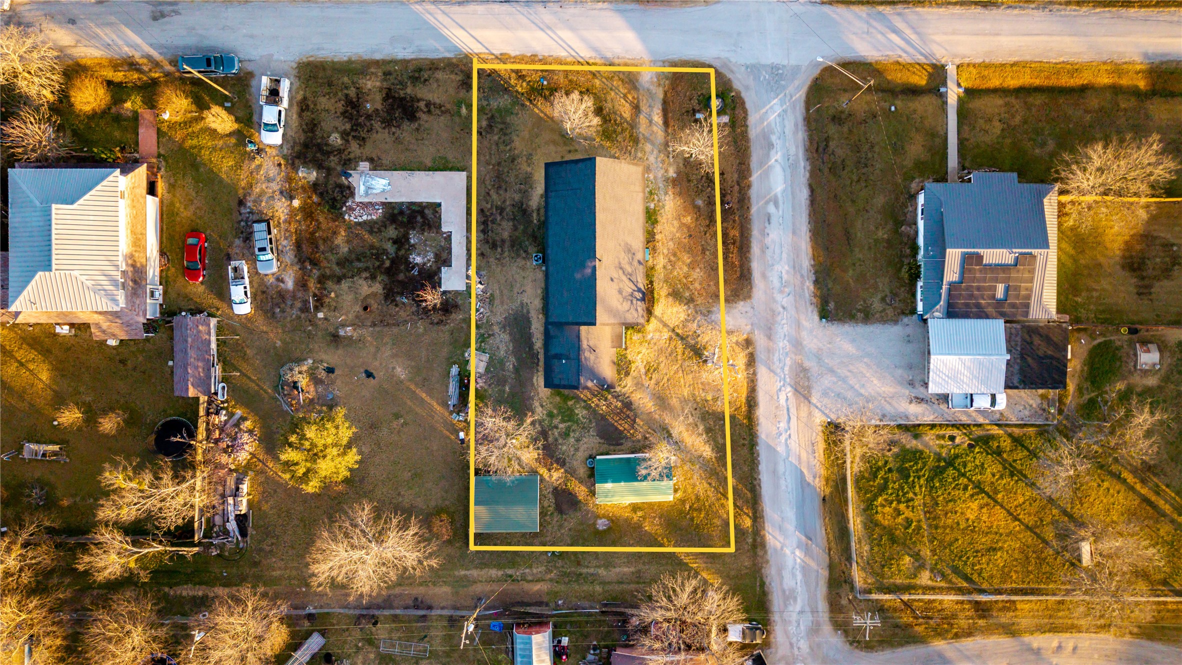 324 E Pace Street Frost TX 76641