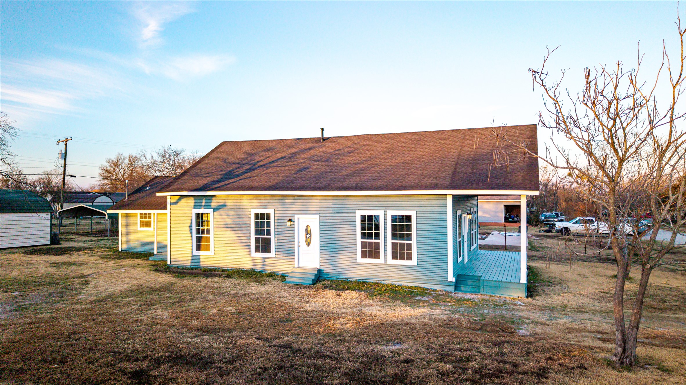 324 E Pace Street Frost TX 76641