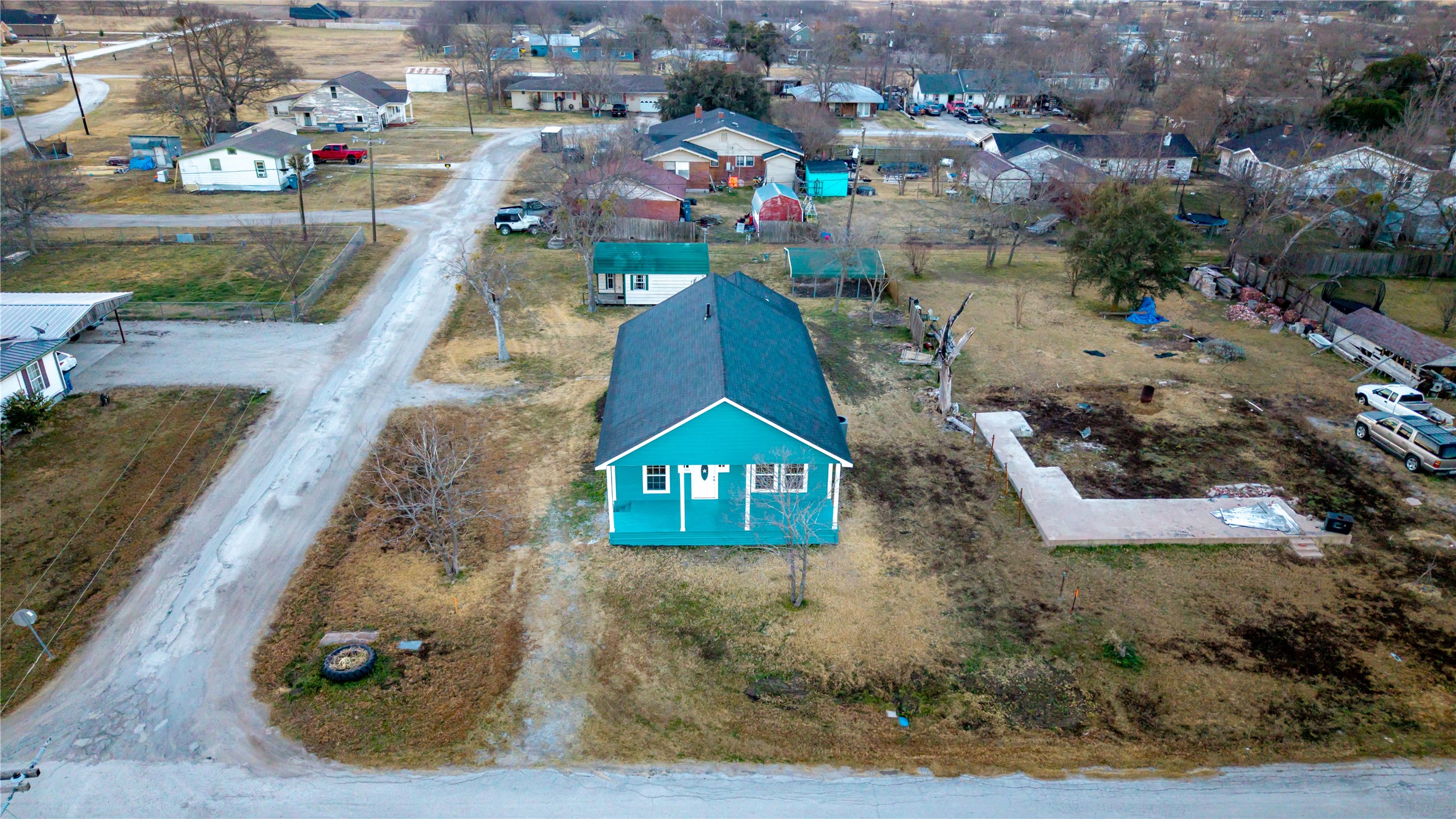 324 E Pace Street Frost TX 76641