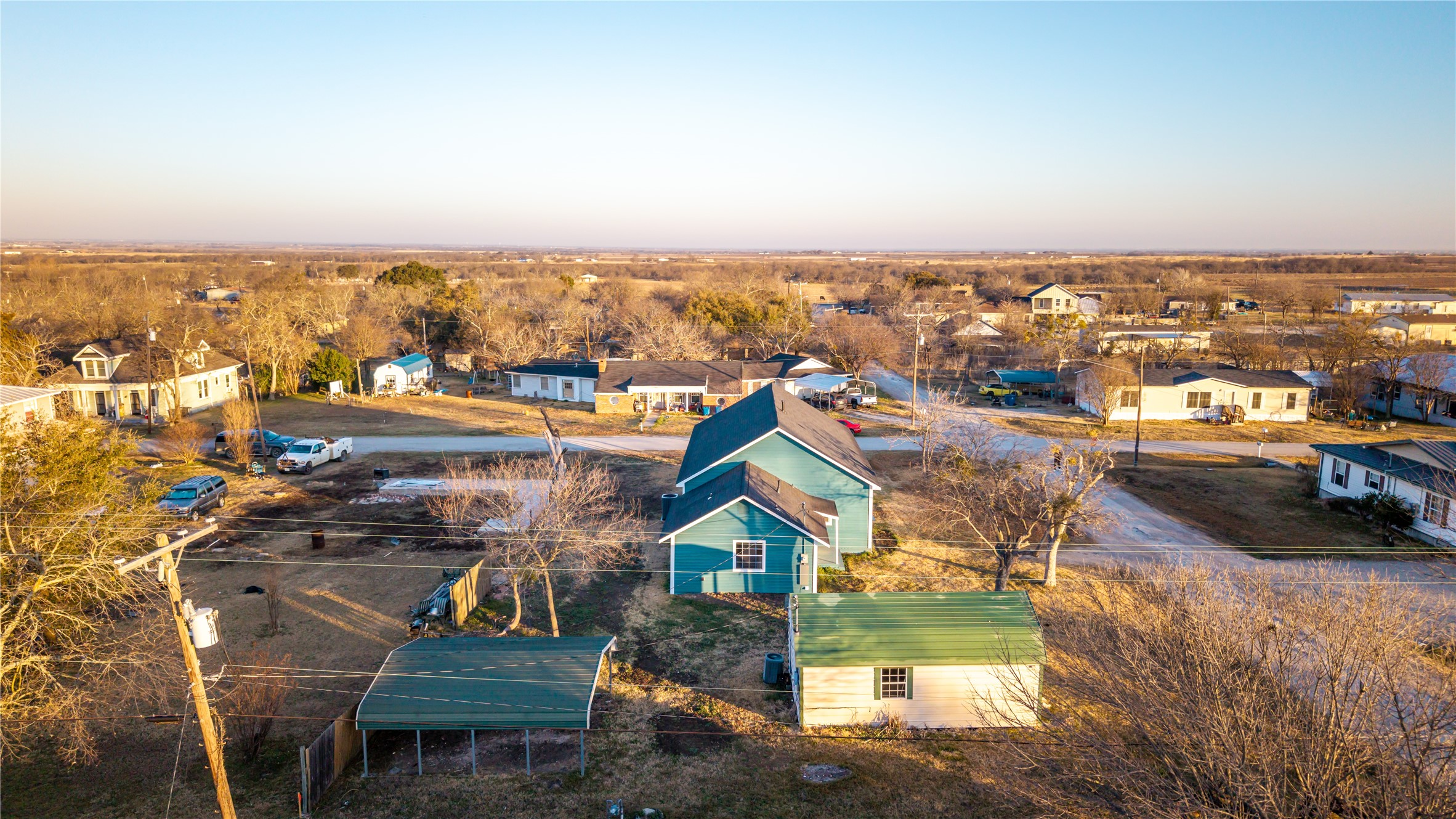 324 E Pace Street Frost TX 76641