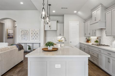 409 Calmwater Cove Mckinney TX 75071