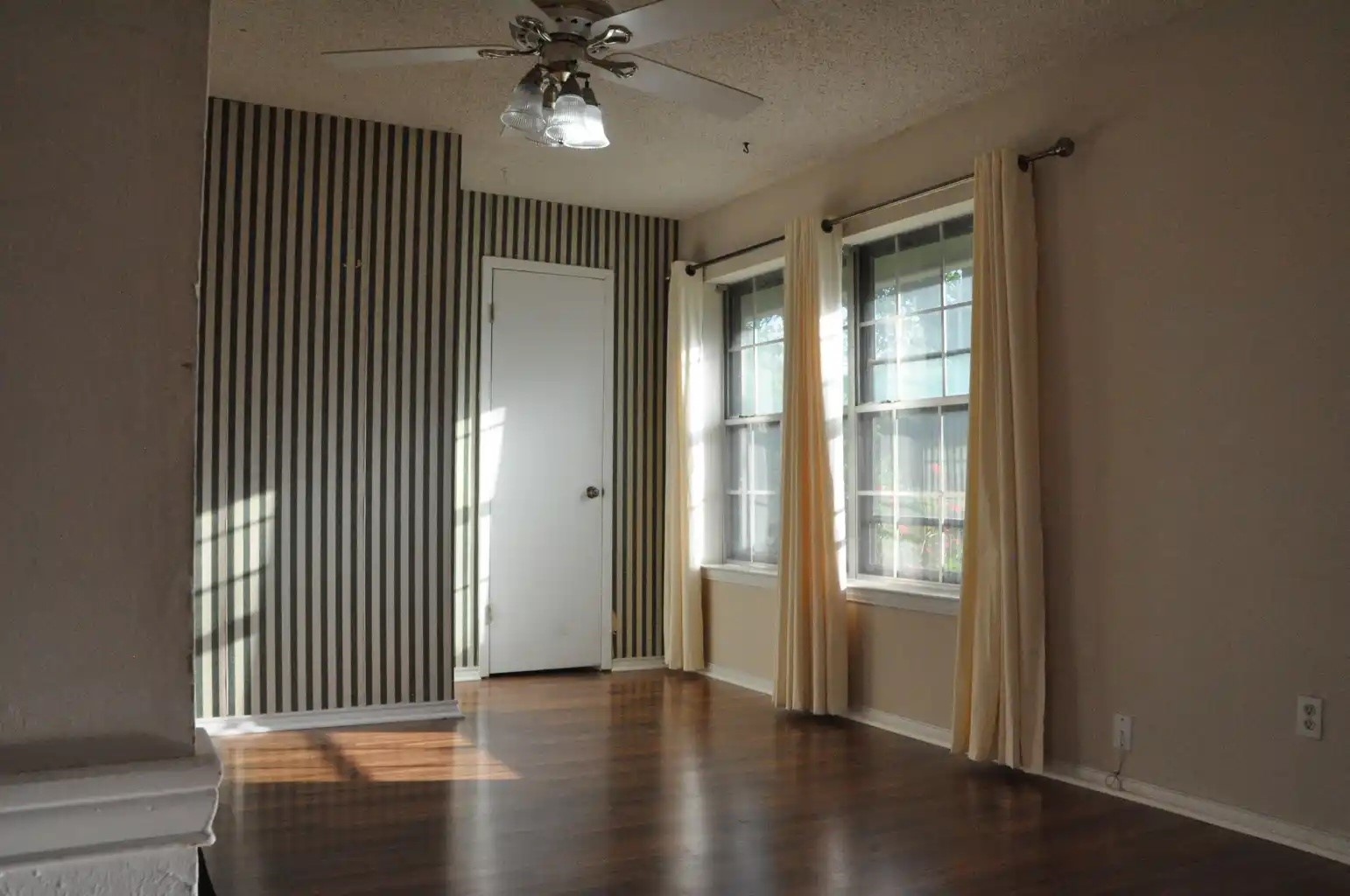 304 Bennett Circle Desoto TX 75115