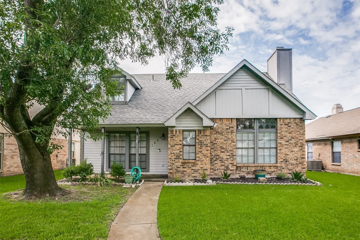 1809 Valley Glen Court Garland TX 75040