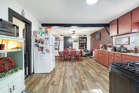 25099 Farm Road 137 Petty TX 75470