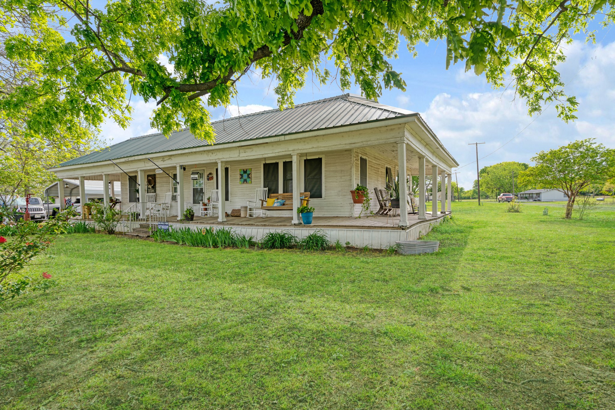 25099 Farm Road 137 Petty TX 75470