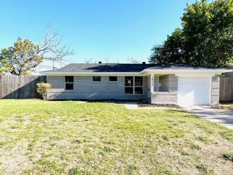 1832 Buena Vista Street Mesquite TX 75149