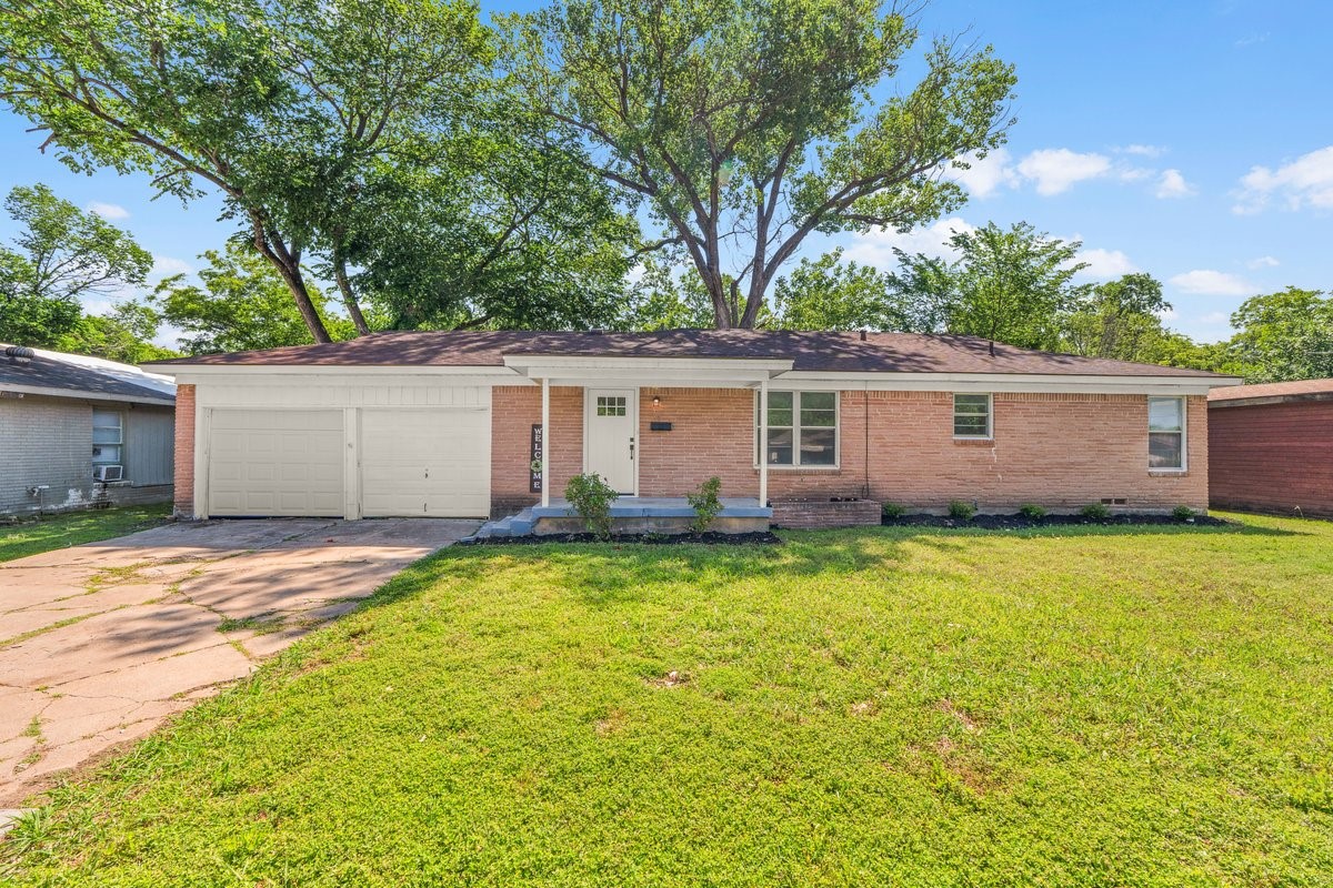 2816 Rosebud Lane Richland Hills TX 76118