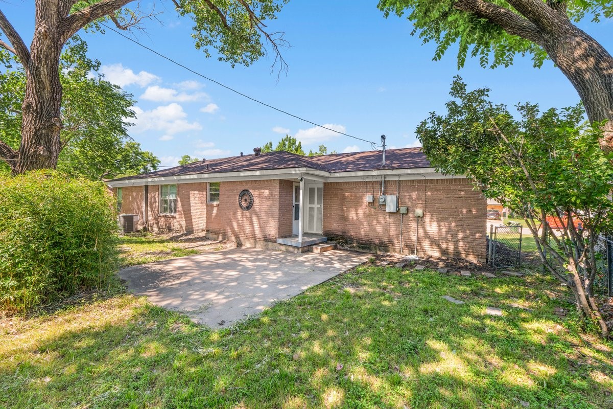 2816 Rosebud Lane Richland Hills TX 76118