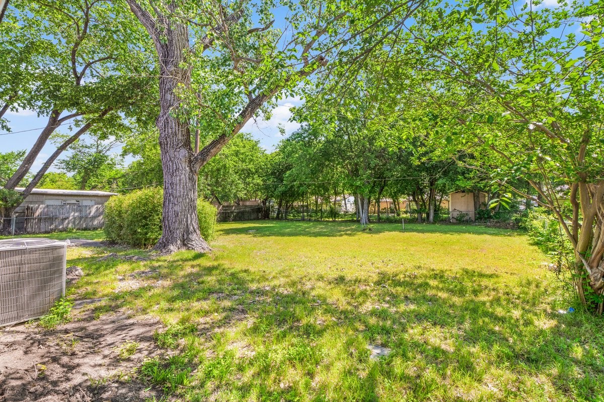 2816 Rosebud Lane Richland Hills TX 76118