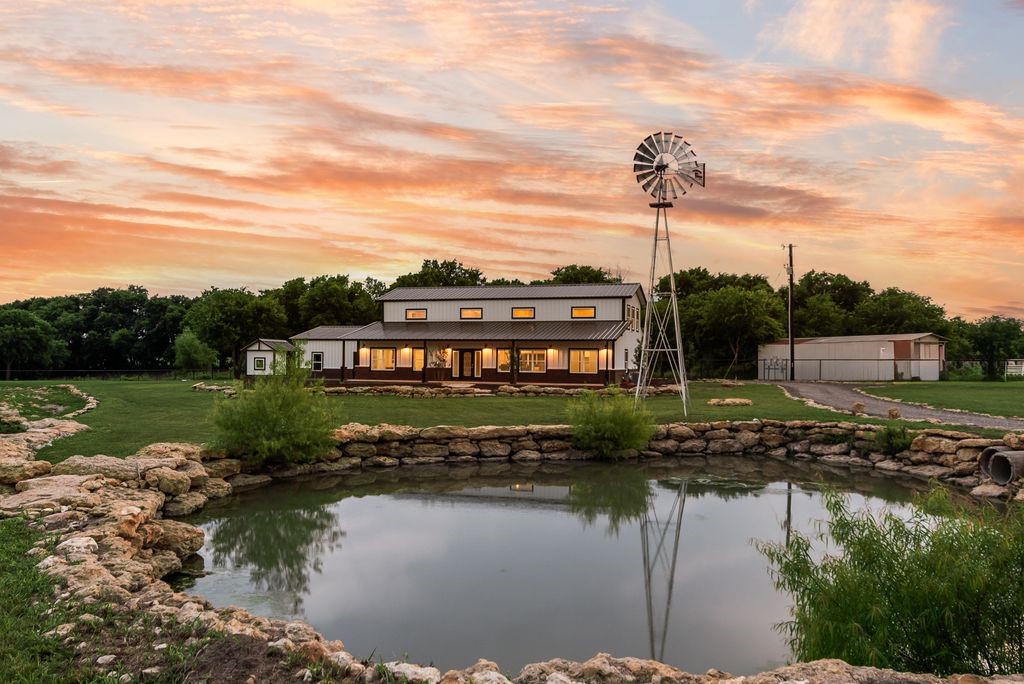 11167 Plainview Road Krum TX 76249