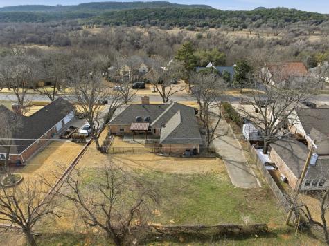 9607 Ravenswood Road Granbury TX 76049