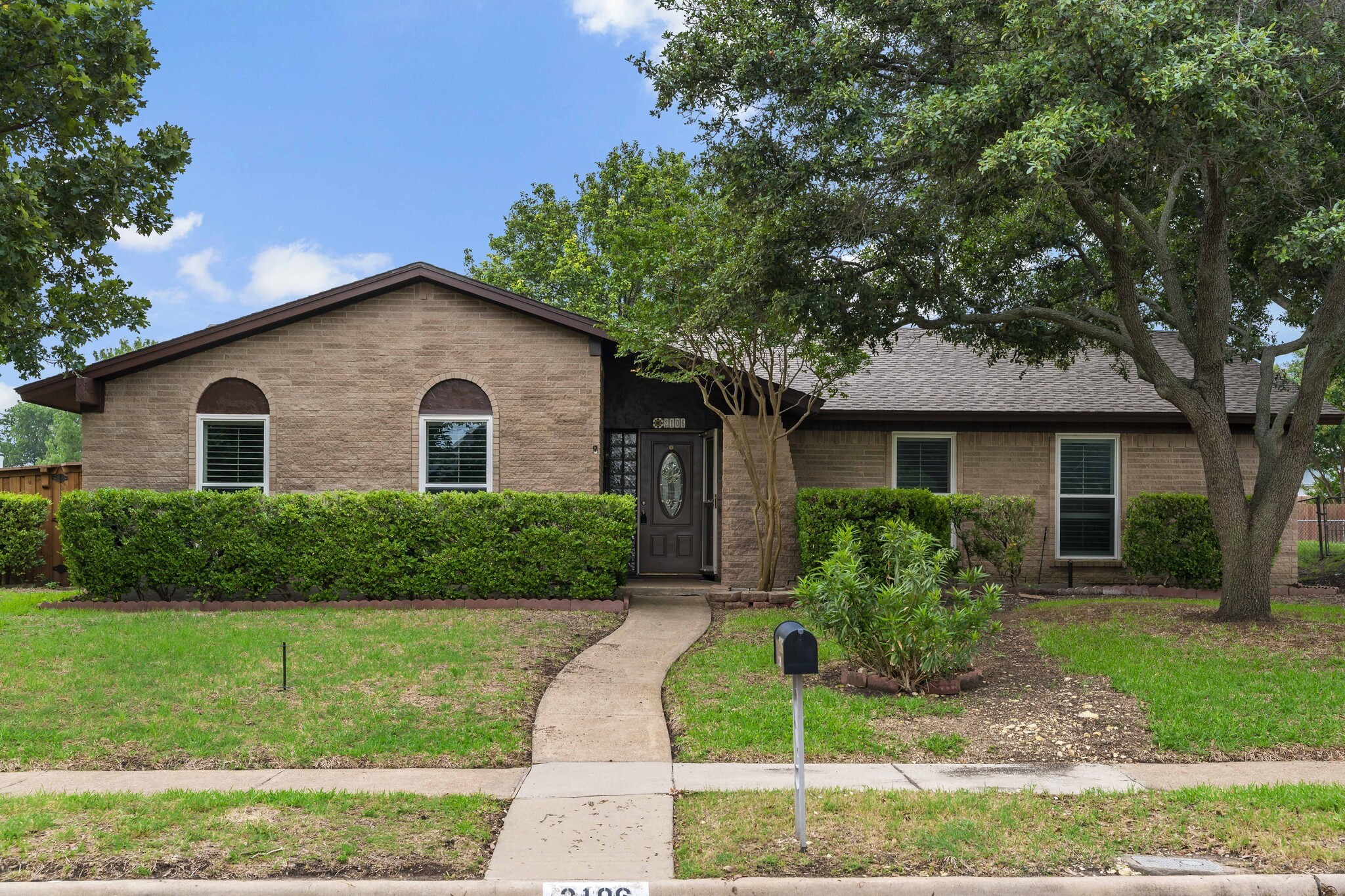 2106 Clearfield Circle Richardson TX 75081