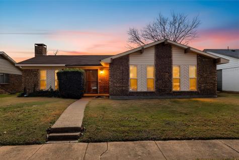 2230 Meadow Glen Drive Garland TX 75044