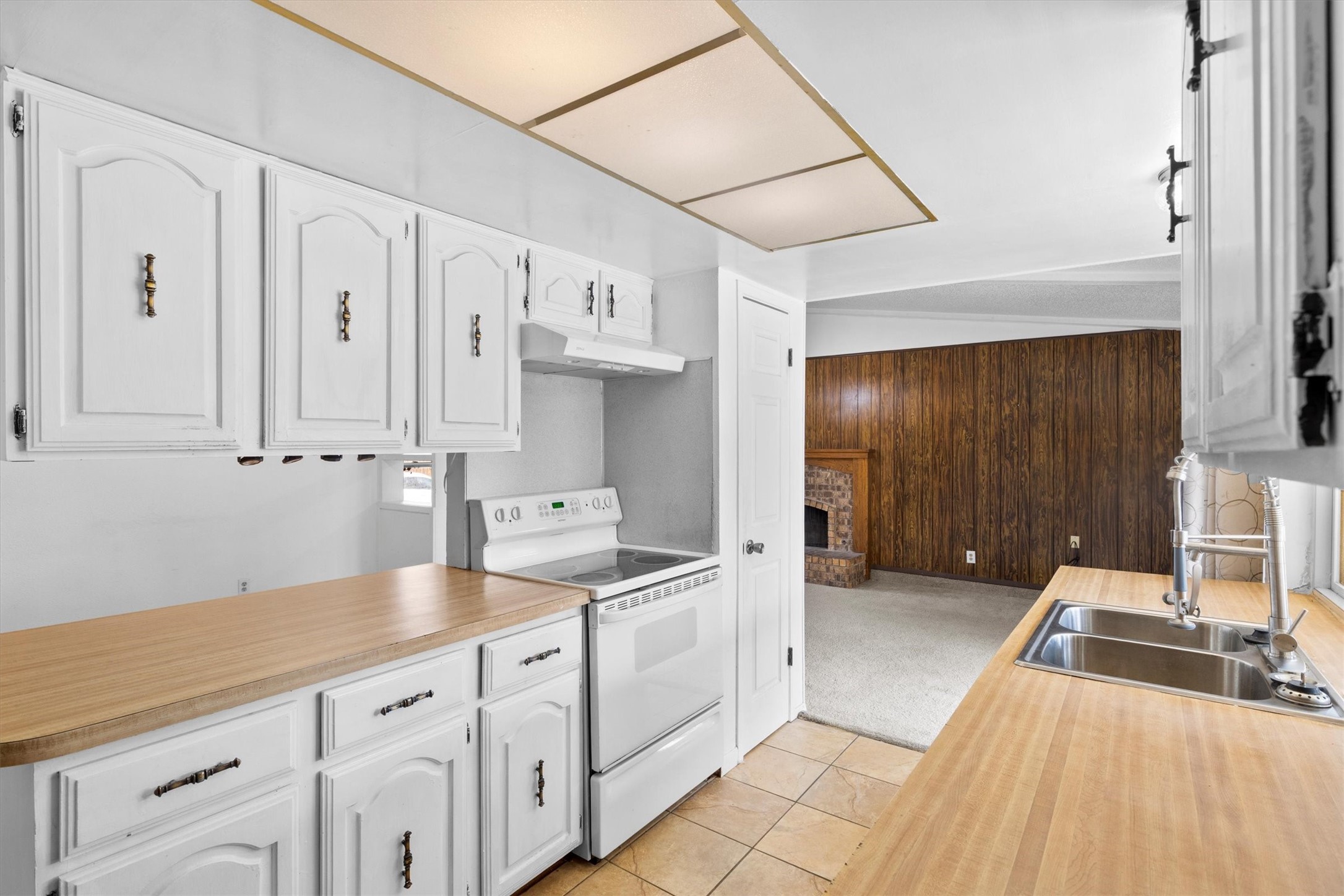 2230 Meadow Glen Drive Garland TX 75044