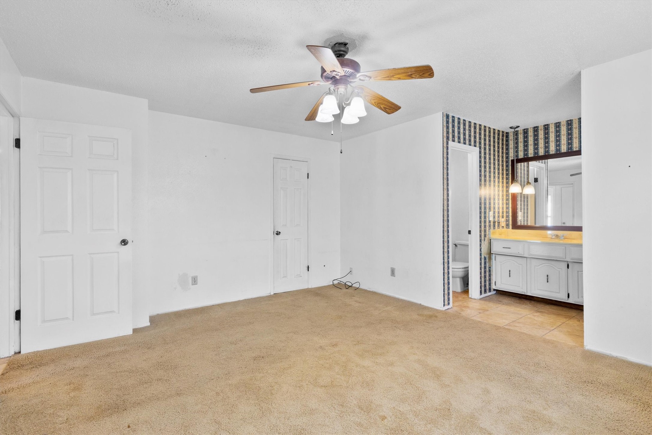 2230 Meadow Glen Drive Garland TX 75044