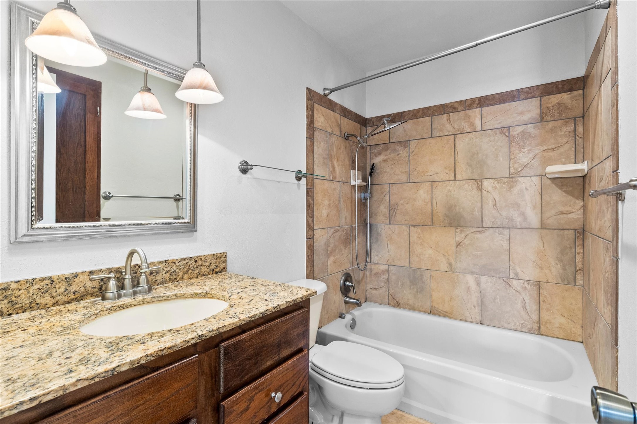 2230 Meadow Glen Drive Garland TX 75044