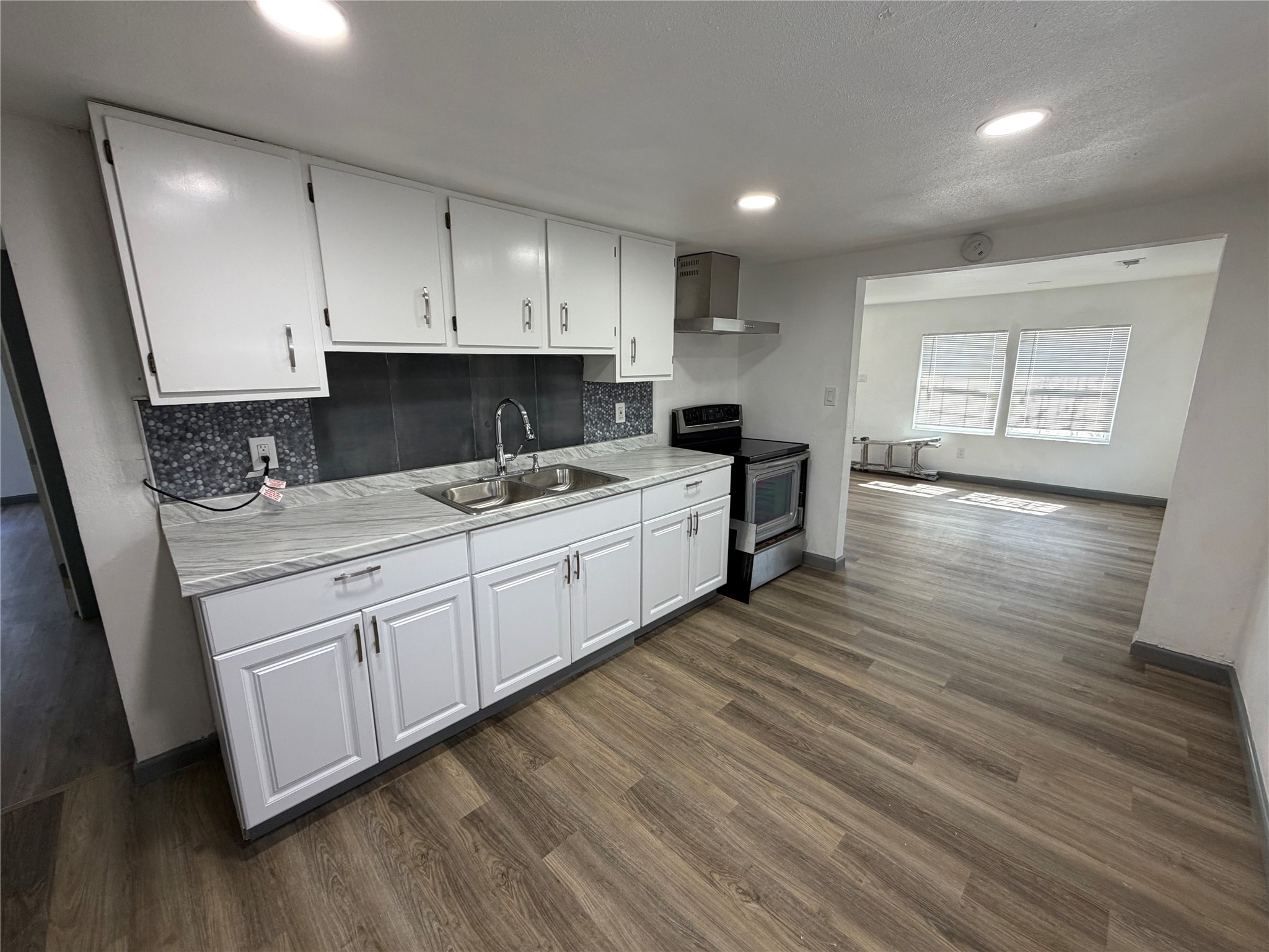 1403 SE Martin Luther King Jr Street Mineral Wells TX 76067