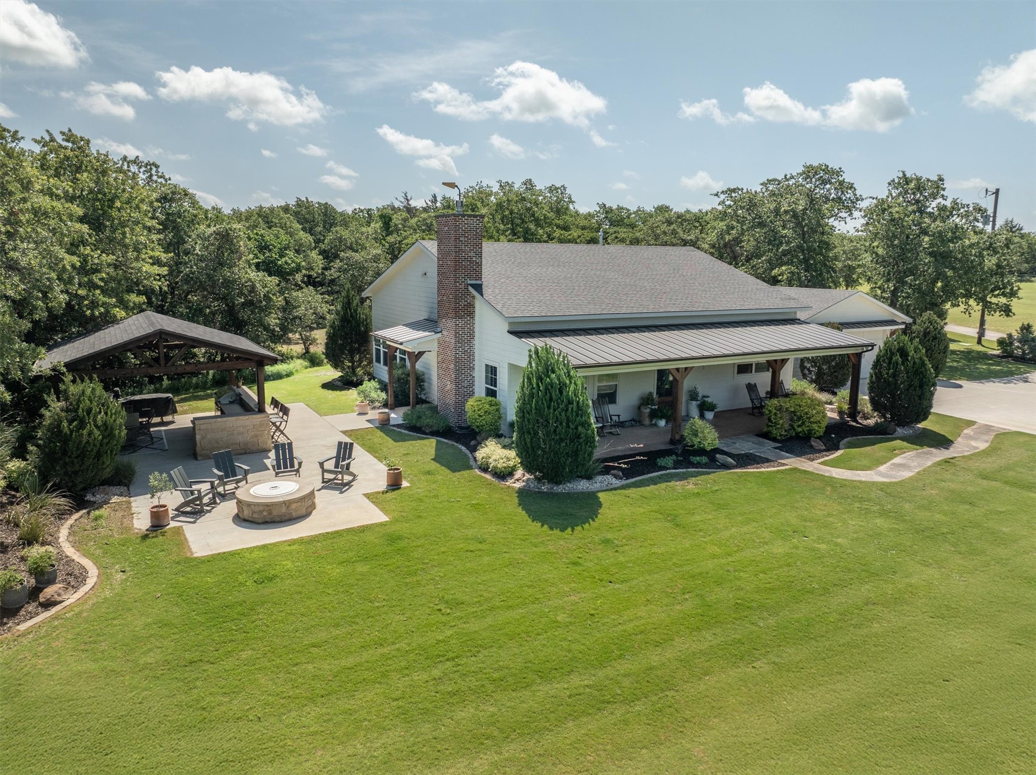 1300 County Road 2360 Decatur TX 76234