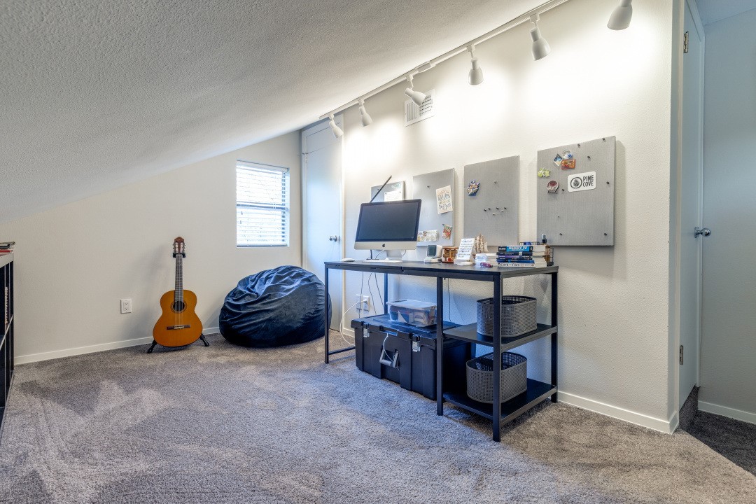 5738 Bent Creek Trail Dallas TX 75252