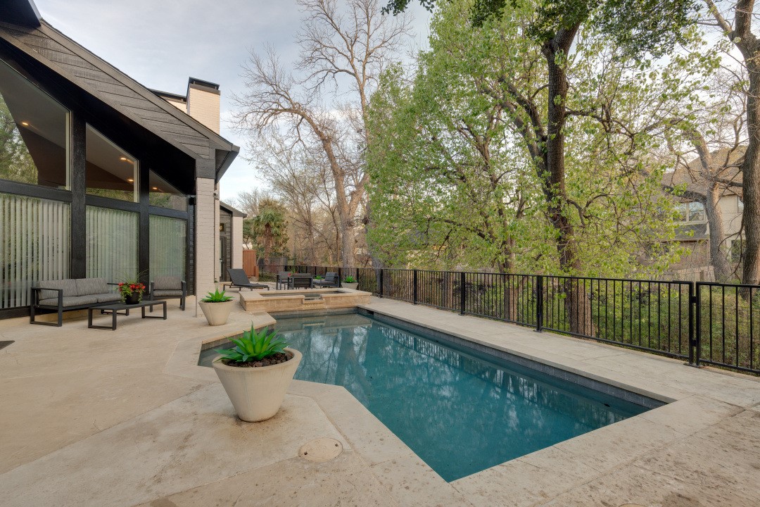 5738 Bent Creek Trail Dallas TX 75252