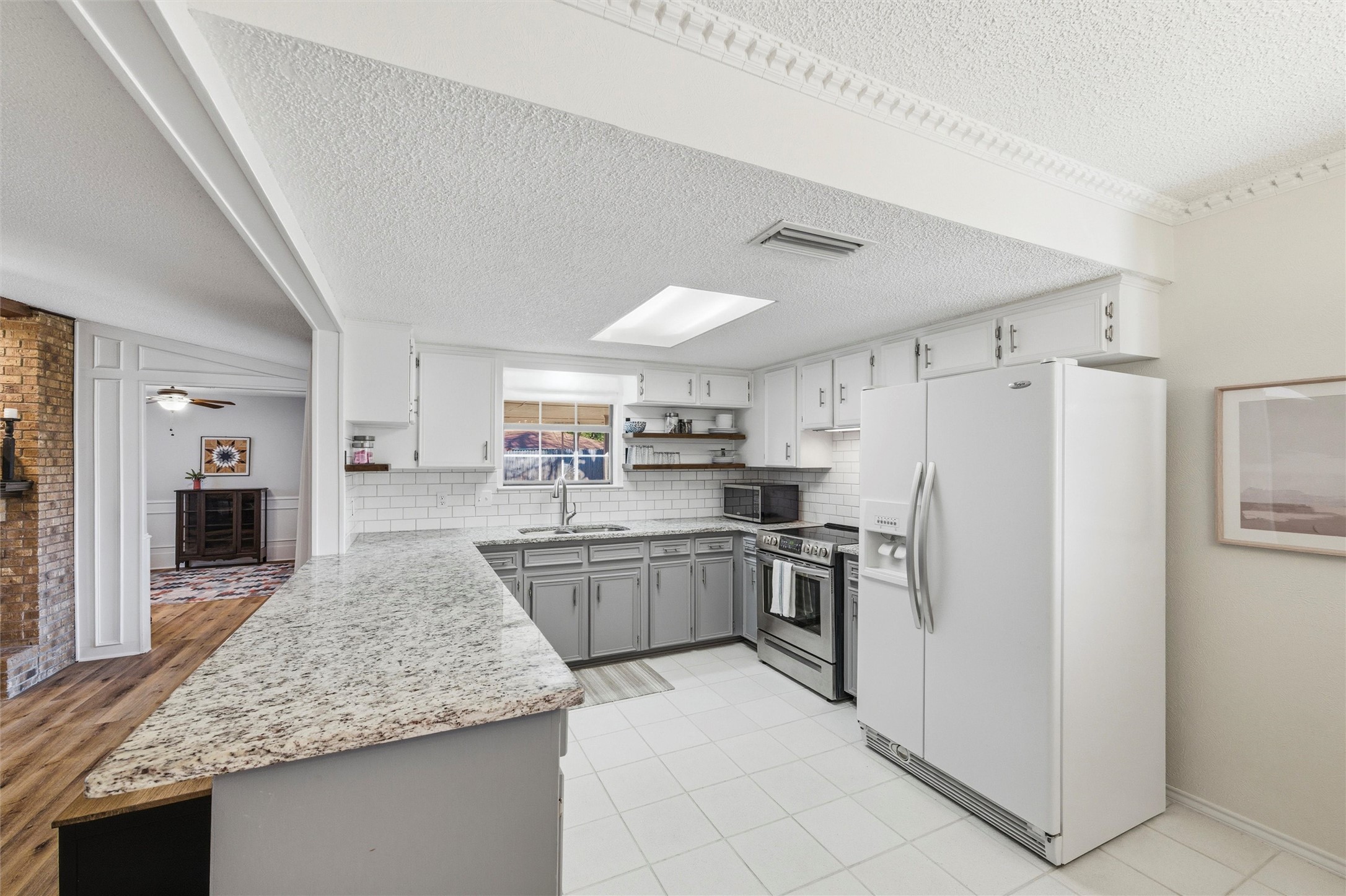 805 Cove Hollow Irving TX 75060