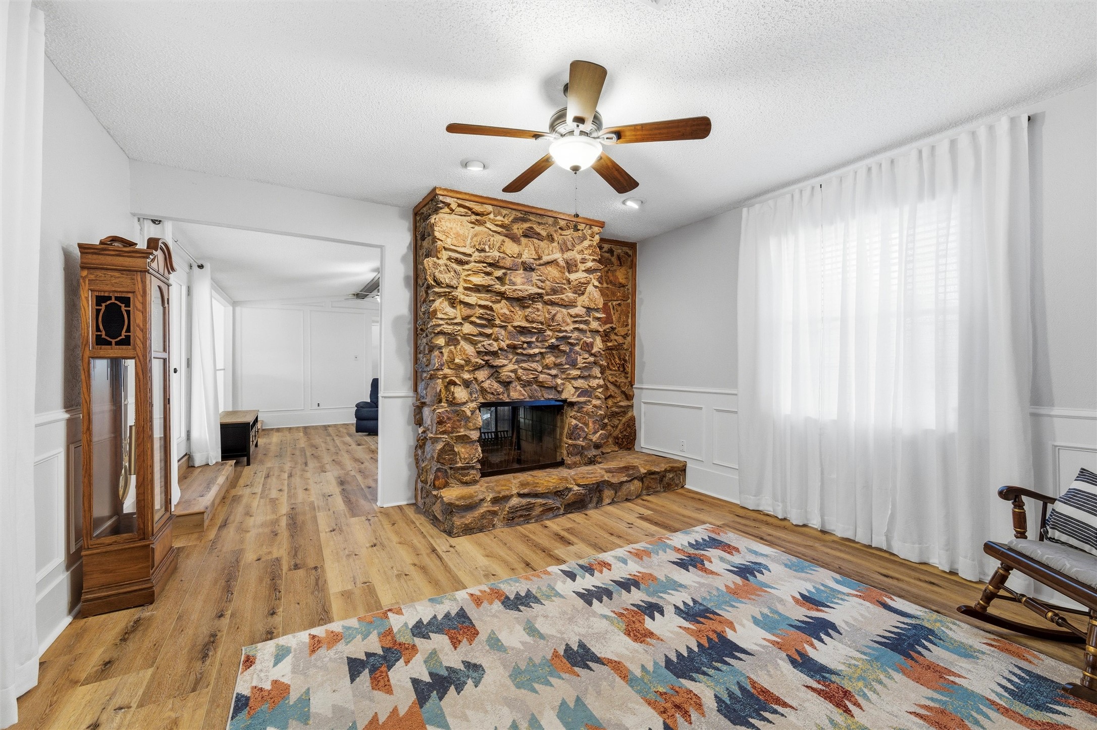 805 Cove Hollow Irving TX 75060