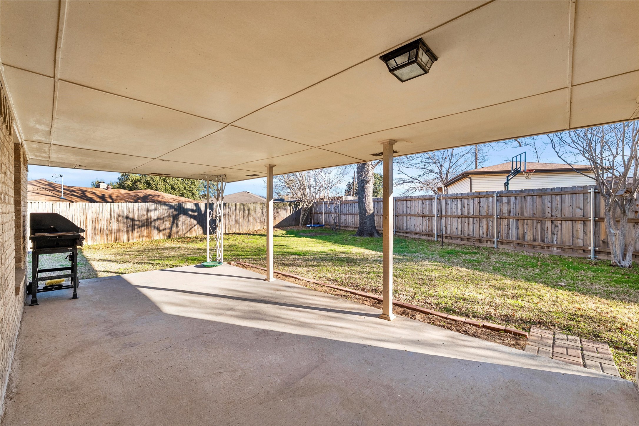 805 Cove Hollow Irving TX 75060