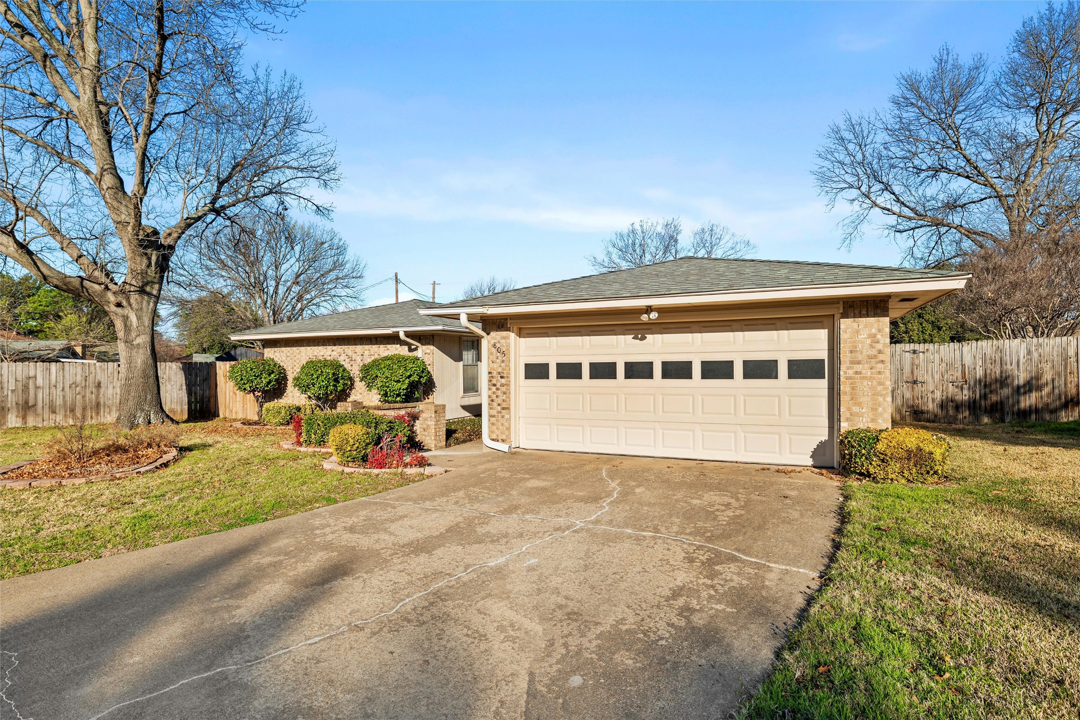 805 Cove Hollow Irving TX 75060