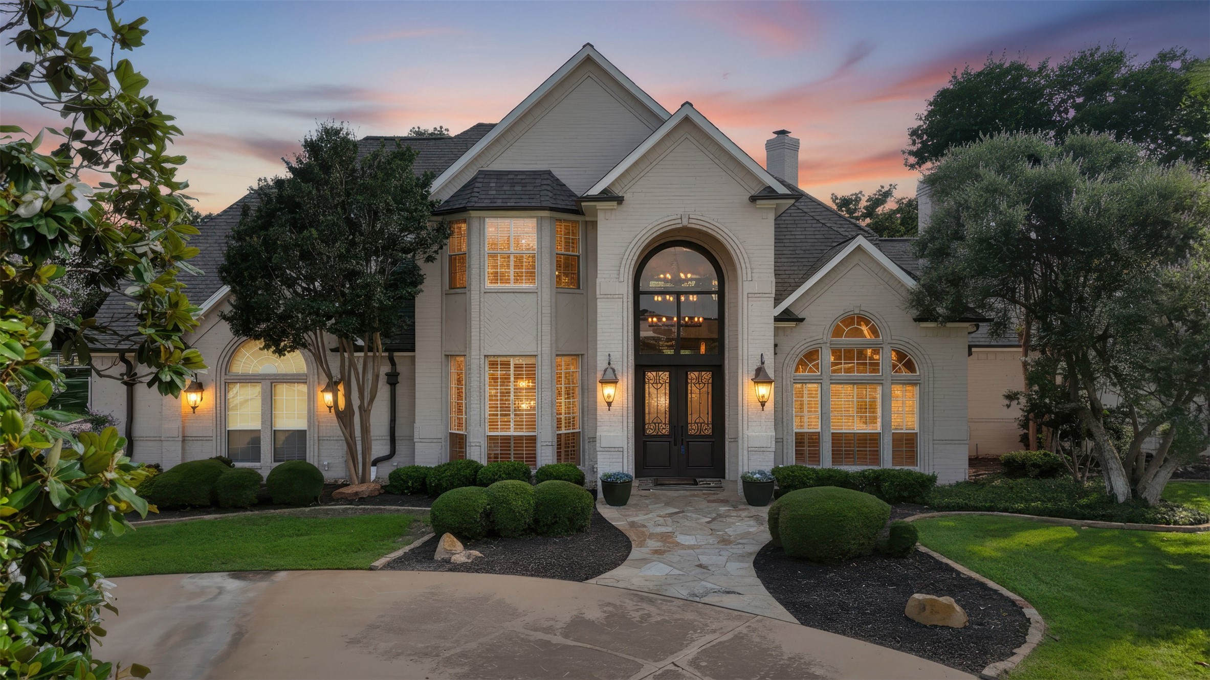 6050 Oak Hollow Drive Burleson TX 76028