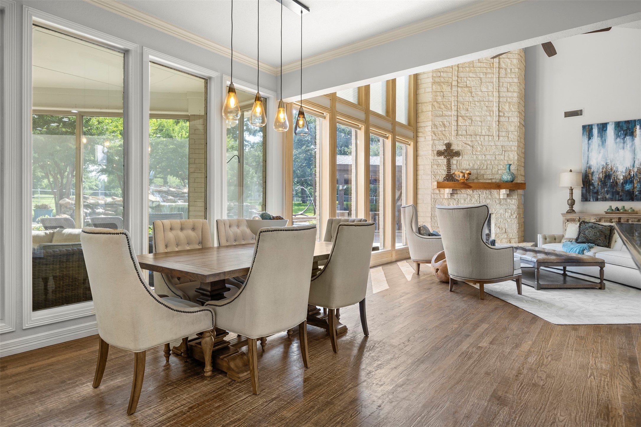 6050 Oak Hollow Drive Burleson TX 76028
