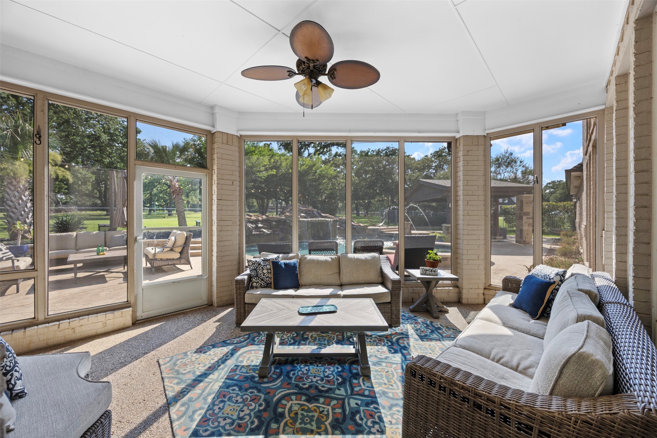 6050 Oak Hollow Drive Burleson TX 76028