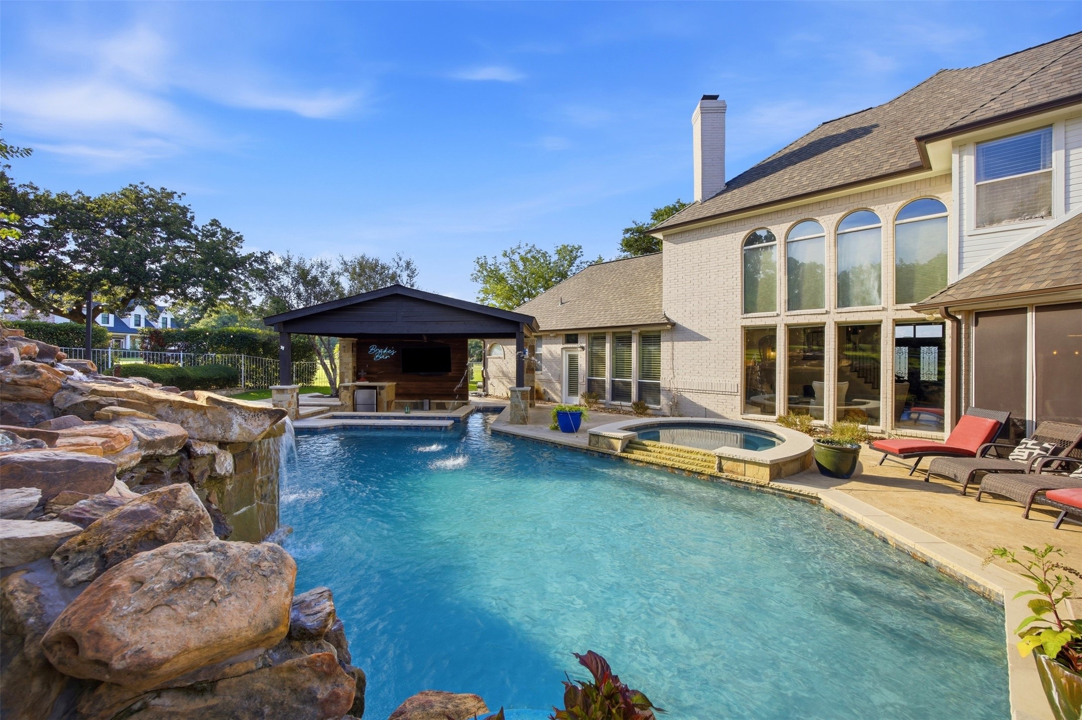 6050 Oak Hollow Drive Burleson TX 76028
