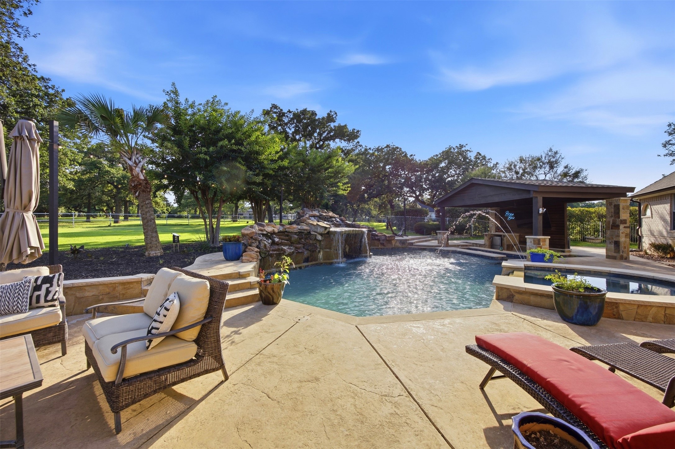 6050 Oak Hollow Drive Burleson TX 76028