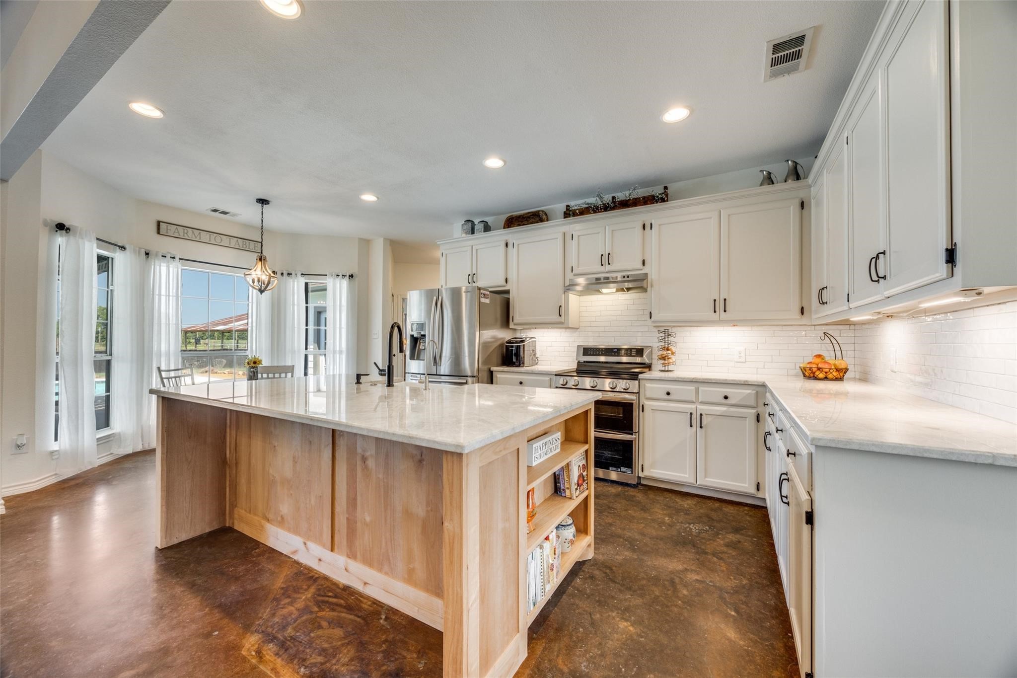 899 County Road 1555 Bonham TX 75418