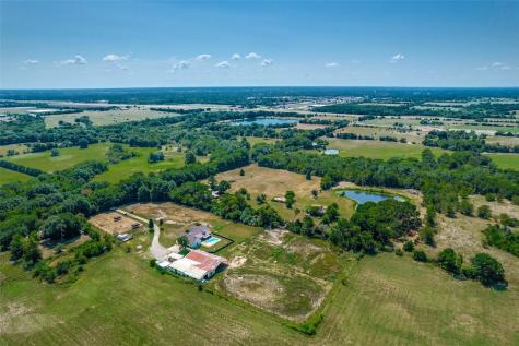 899 County Road 1555 Bonham TX 75418