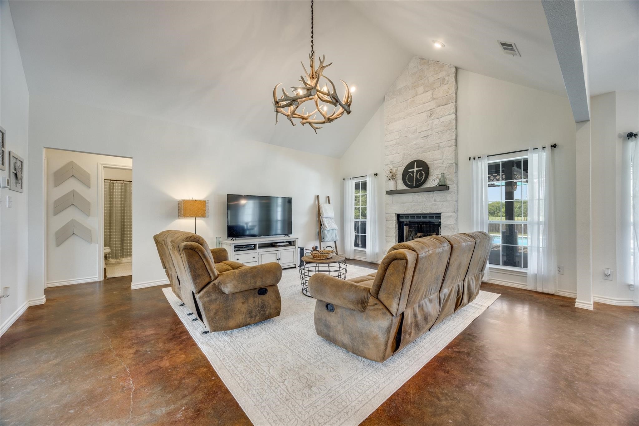899 County Road 1555 Bonham TX 75418