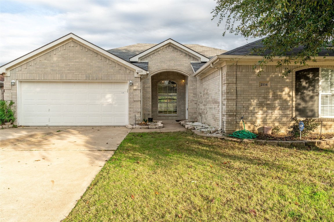 2114 Hickory Wood Trail Arlington TX 76018